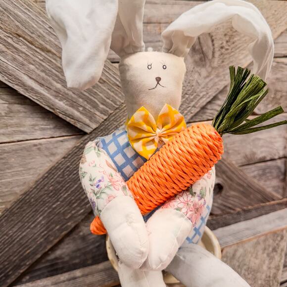 Primitive Vintage Kurt Adler Cloth Easter Bunny Holding Giant Carrot,7”/14” - Picture 4 of 9
